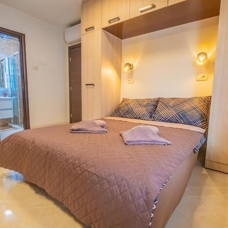 La Dama Villa Novi Vinodolski Exteriör bild