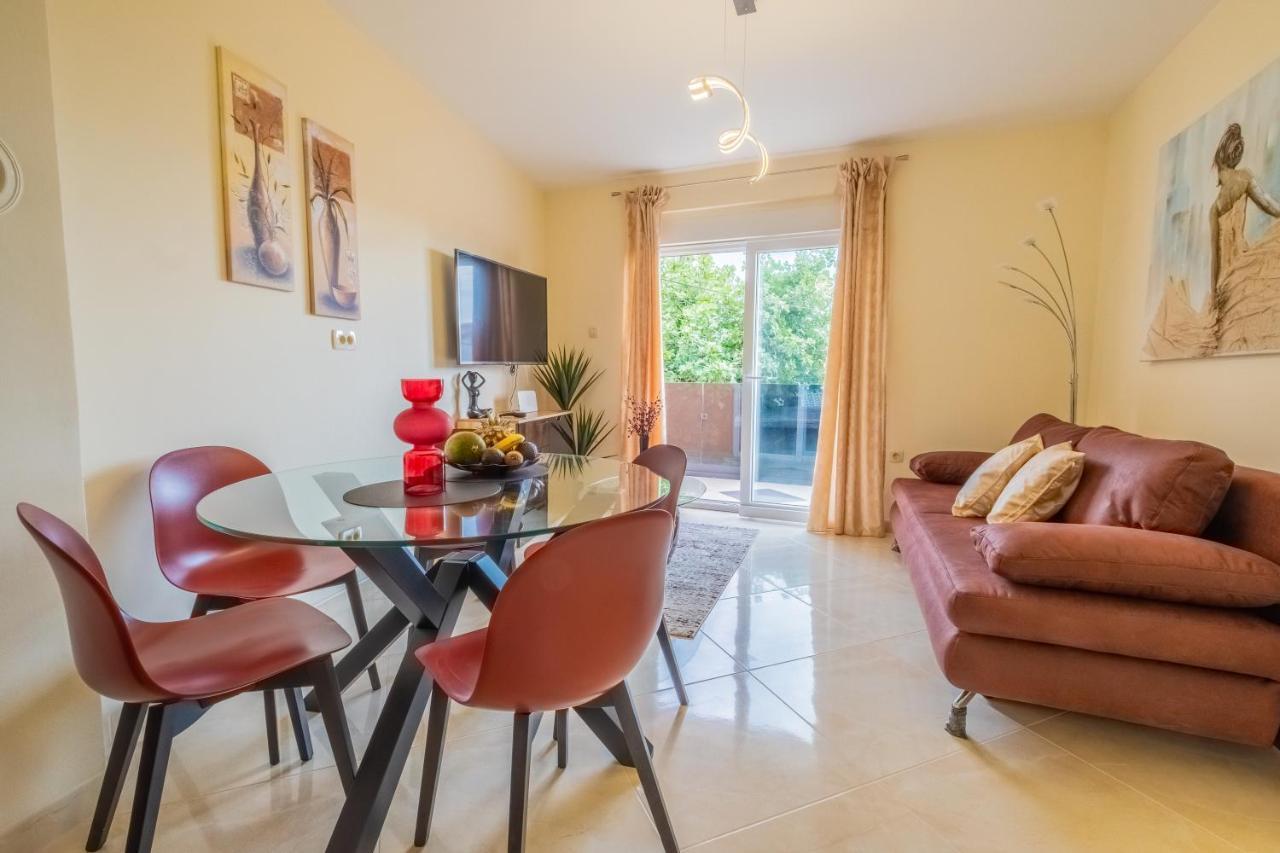 La Dama Villa Novi Vinodolski Exteriör bild