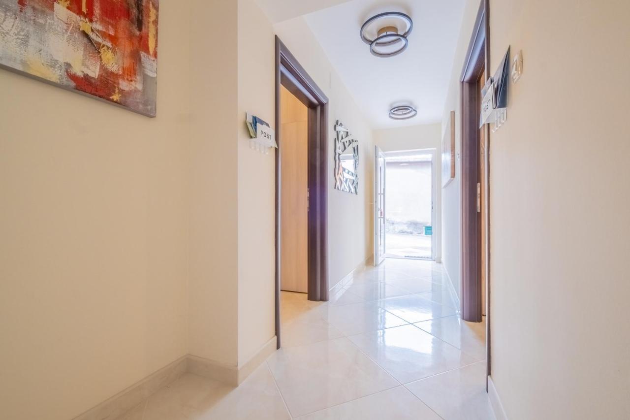 La Dama Villa Novi Vinodolski Exteriör bild