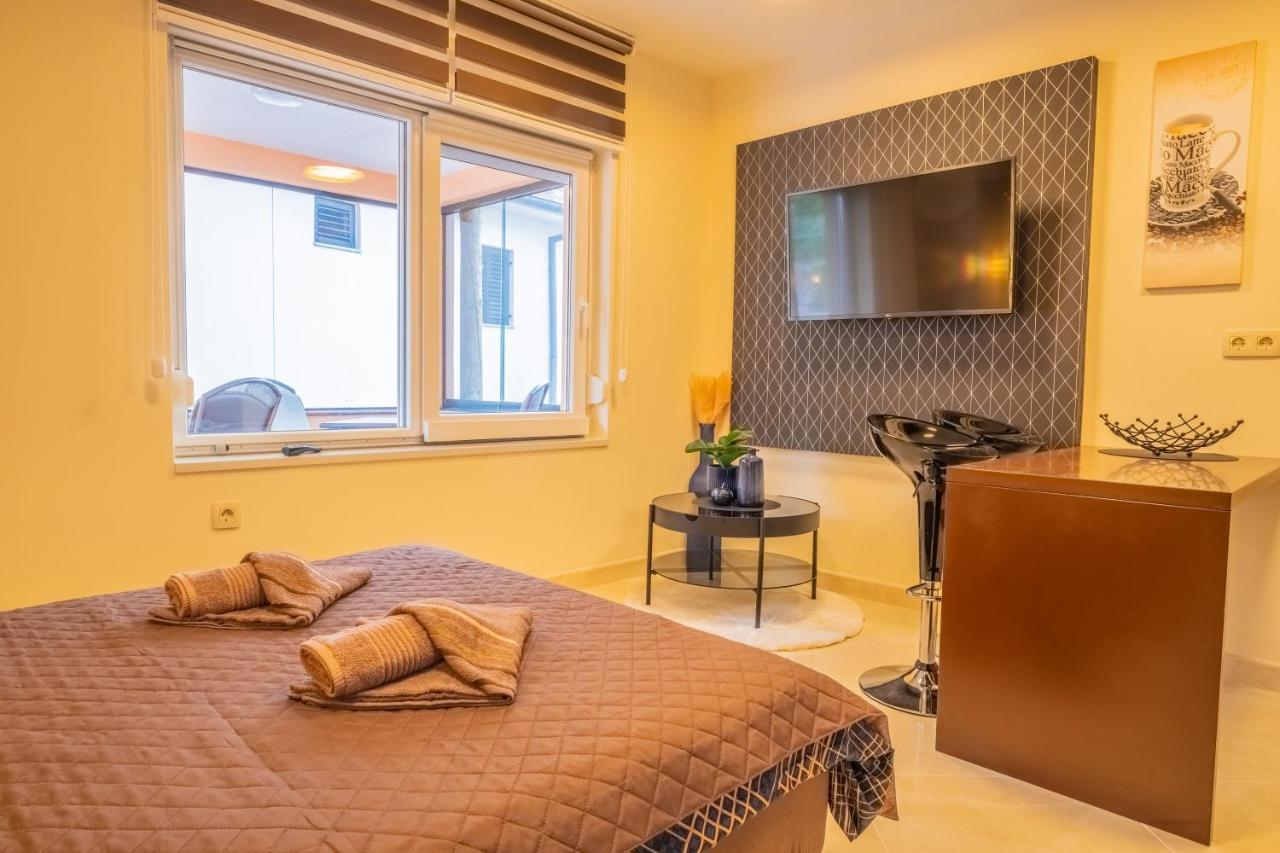 La Dama Villa Novi Vinodolski Exteriör bild