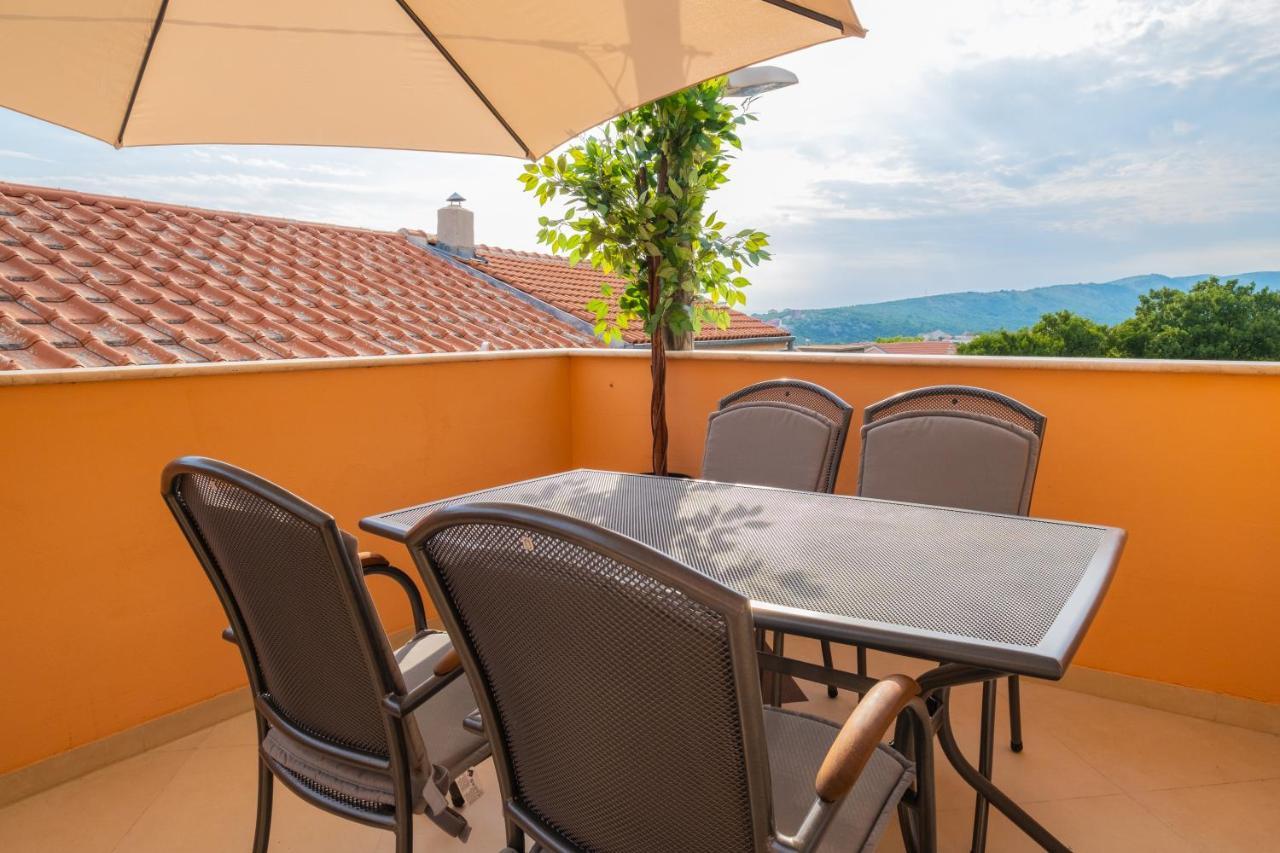 La Dama Villa Novi Vinodolski Exteriör bild